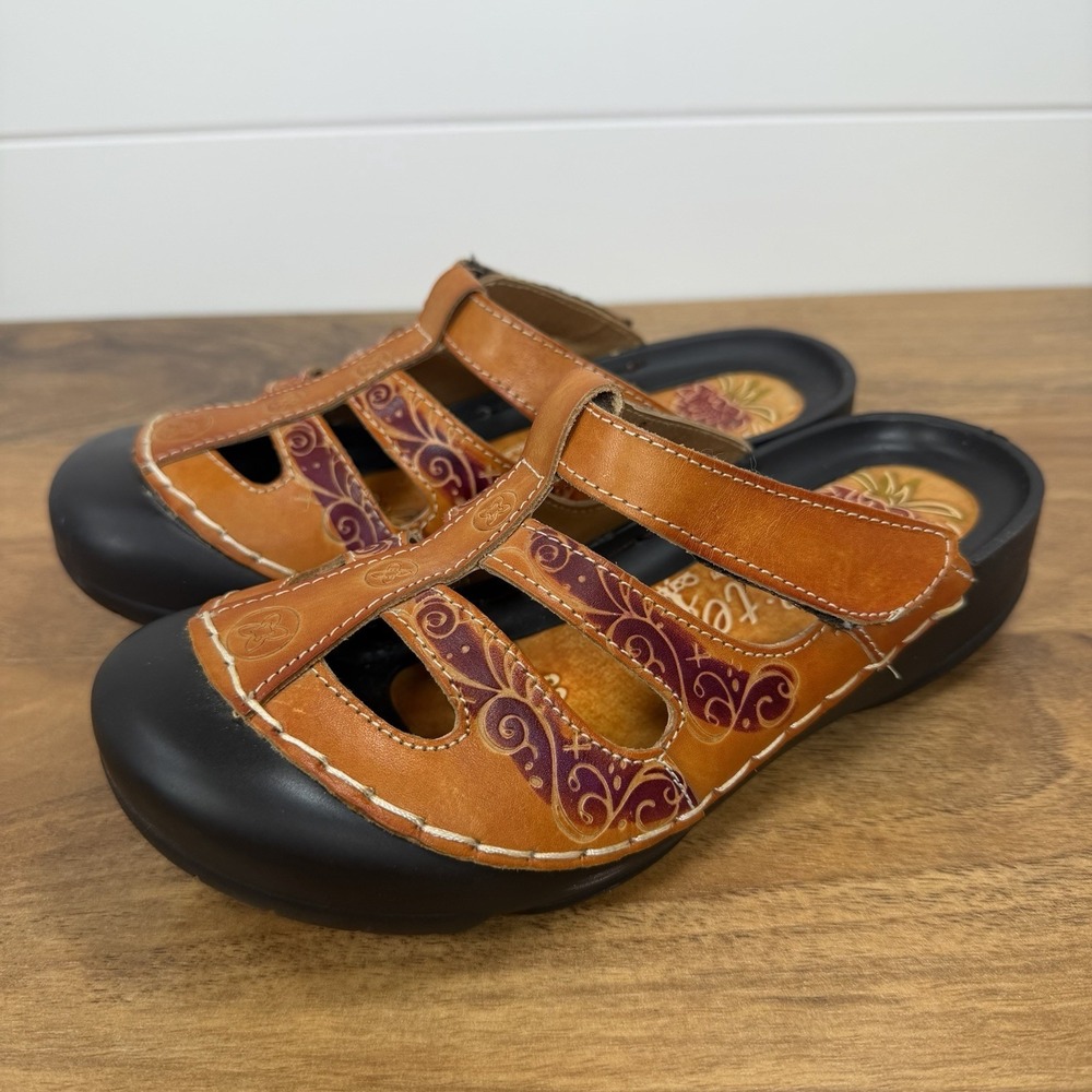 Elite by Corky's Lightweight Slides Sandals Closed Bump Toe Womens Sz 6 Festival